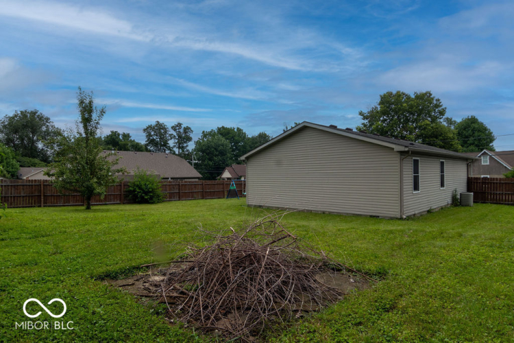 Listing Image 24