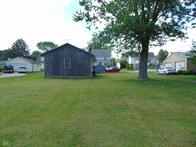 Listing Image 8