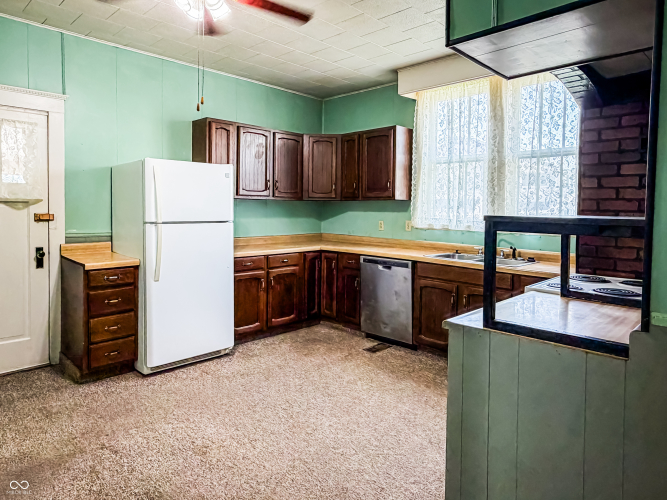 Listing Image 16
