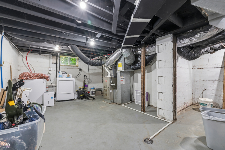 Listing Image 27