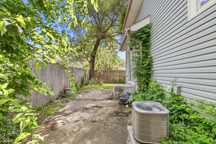 Listing Image 30