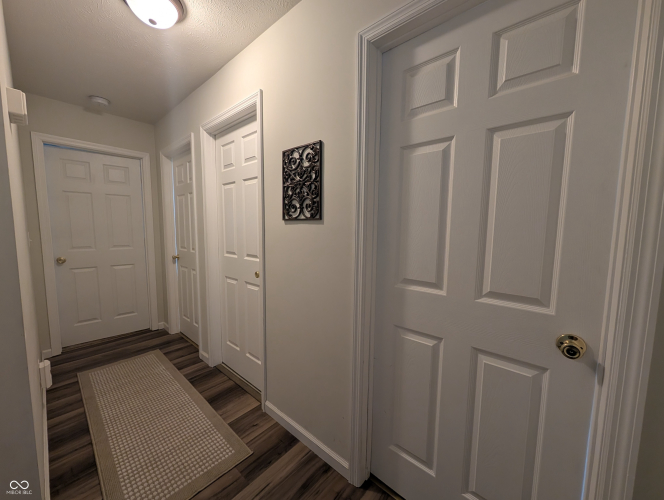 Listing Image 27