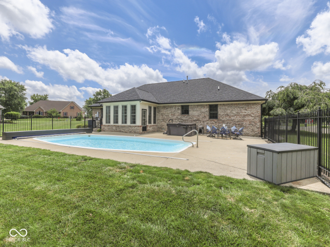 Listing Image 59
