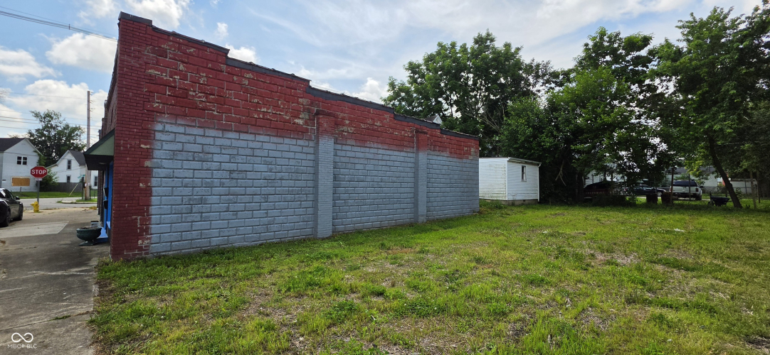 Listing Image 9