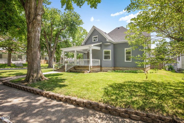 Listing Image 3