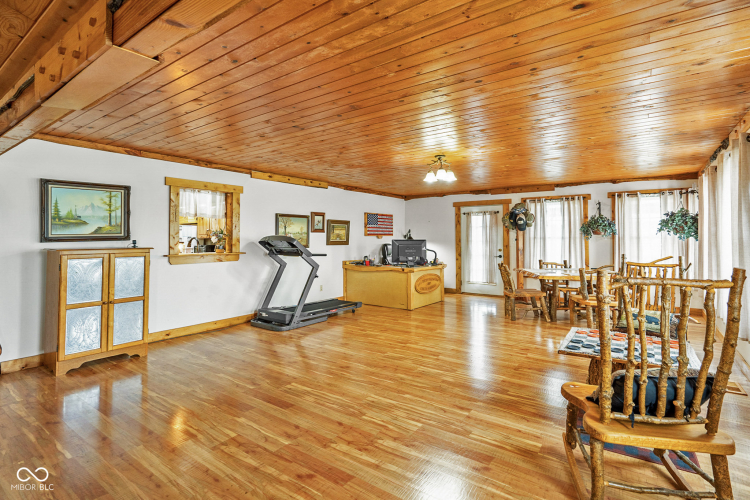 Listing Image 21