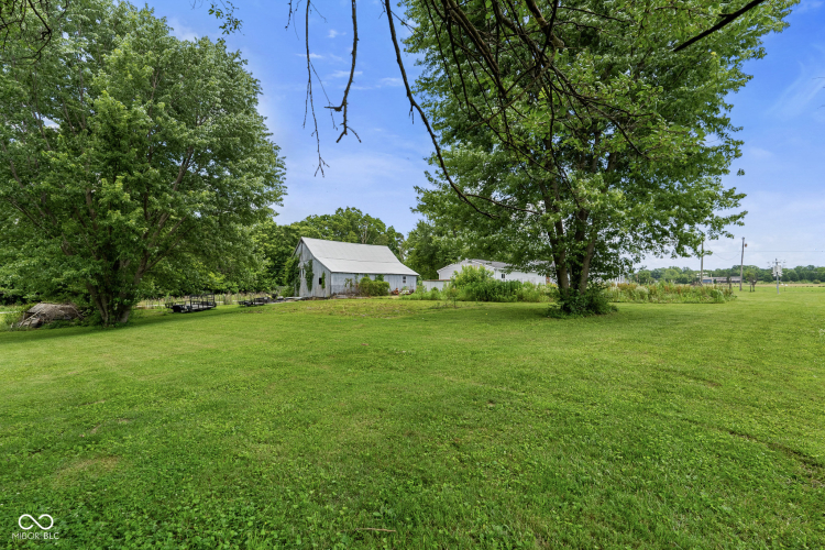 Listing Image 40