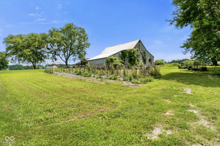 Listing Image 43