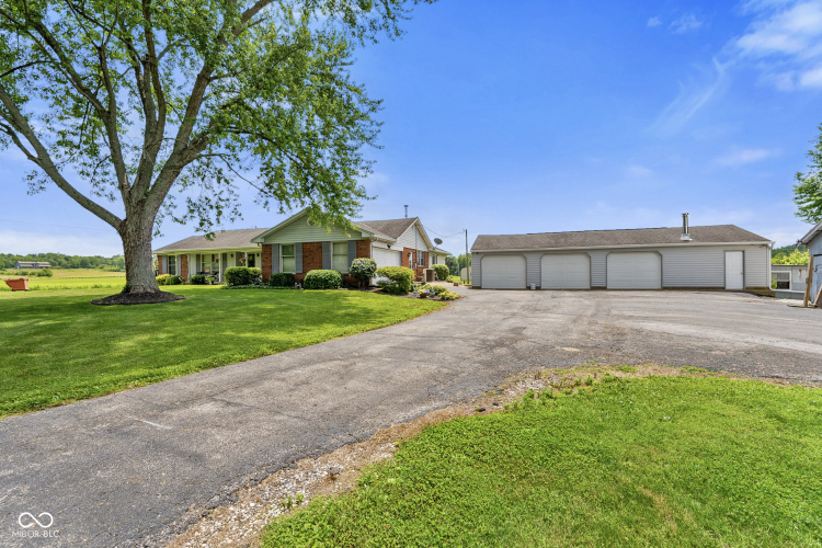 Listing Image 45