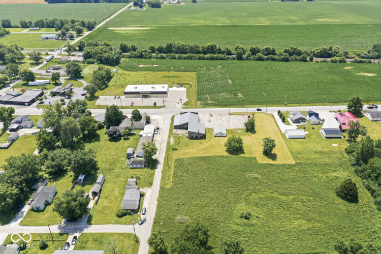 Listing Image 18