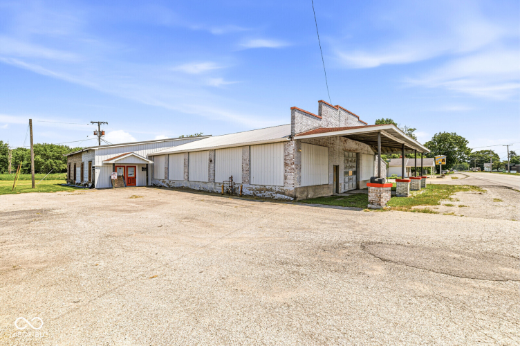 Listing Image 7