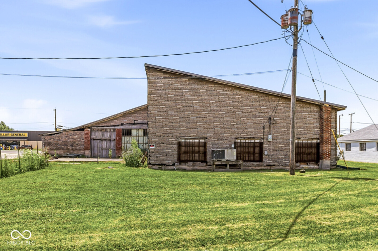 Listing Image 10