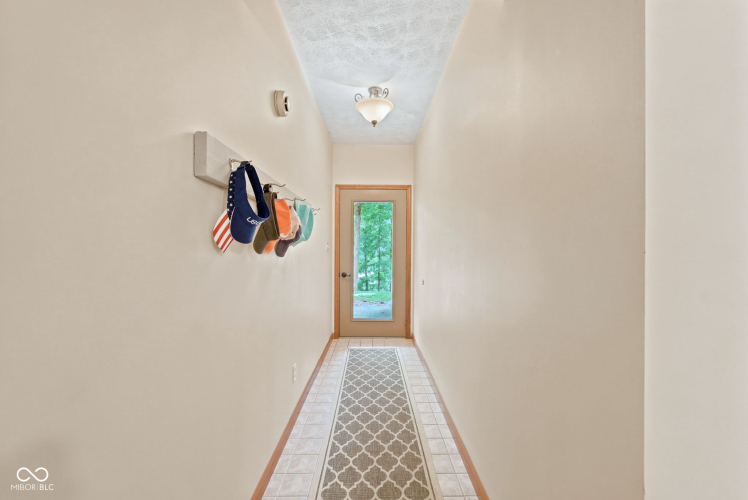 Listing Image 60