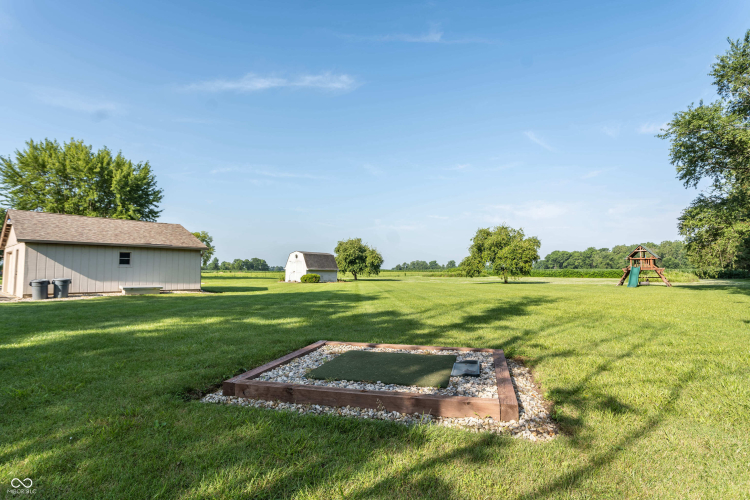 Listing Image 17