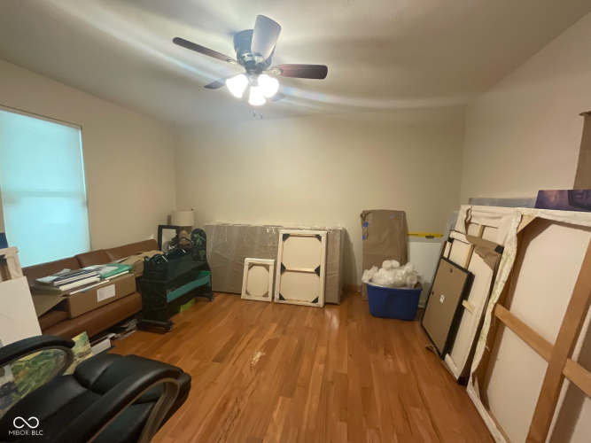 Listing Image 20