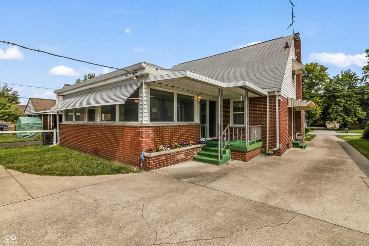 Listing Image 43