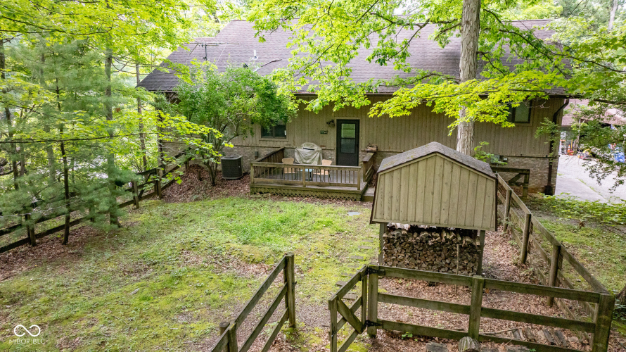 Listing Image 4