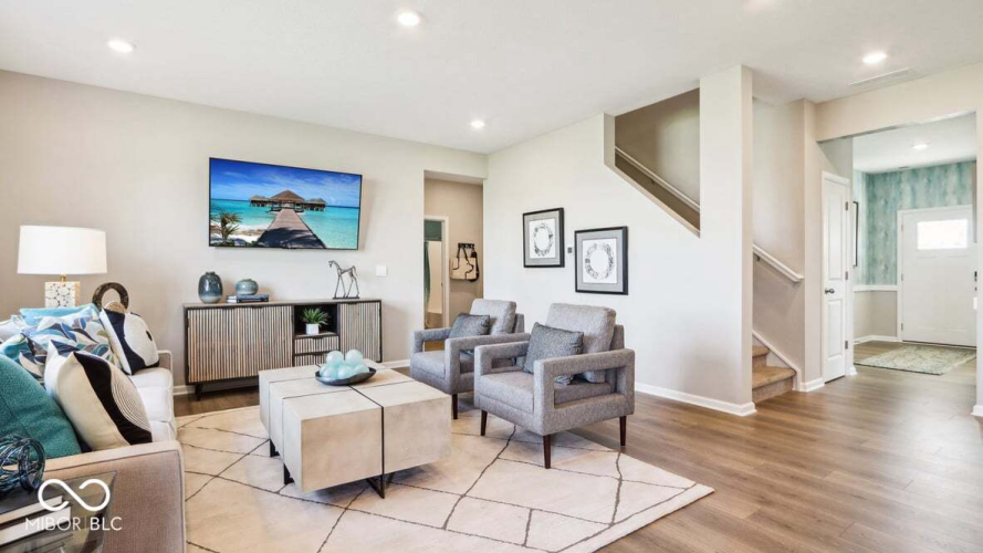 Listing Image 9