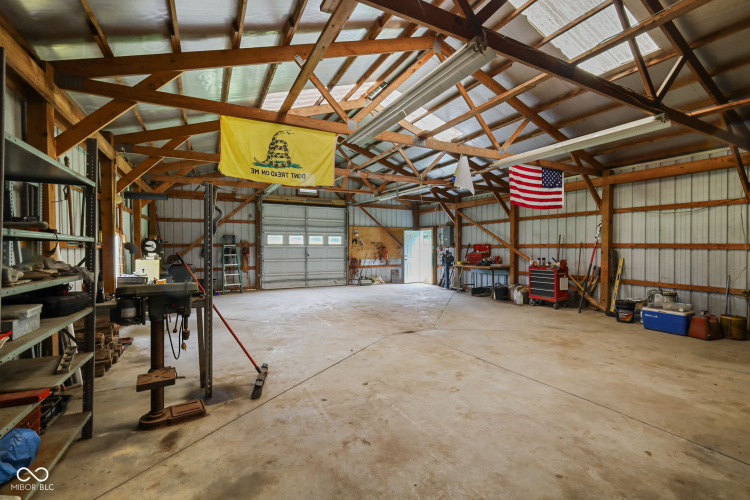 Listing Image 42