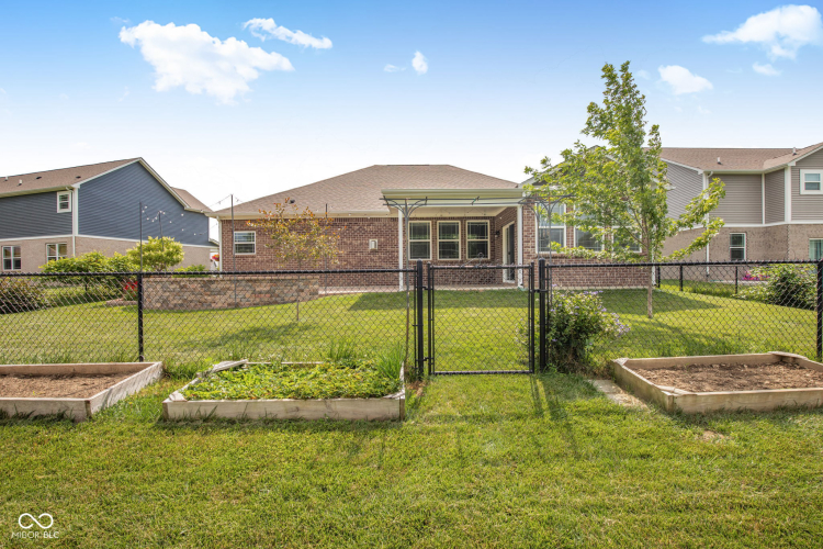 Listing Image 52