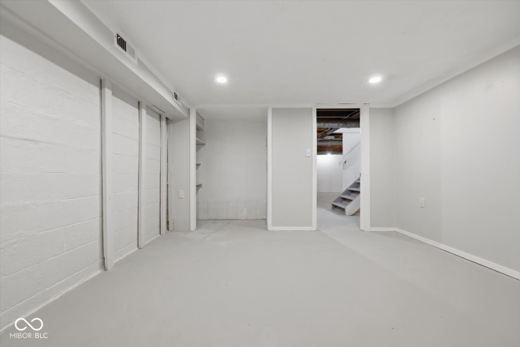 Listing Image 39