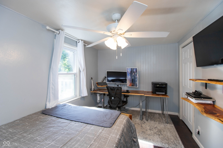Listing Image 16