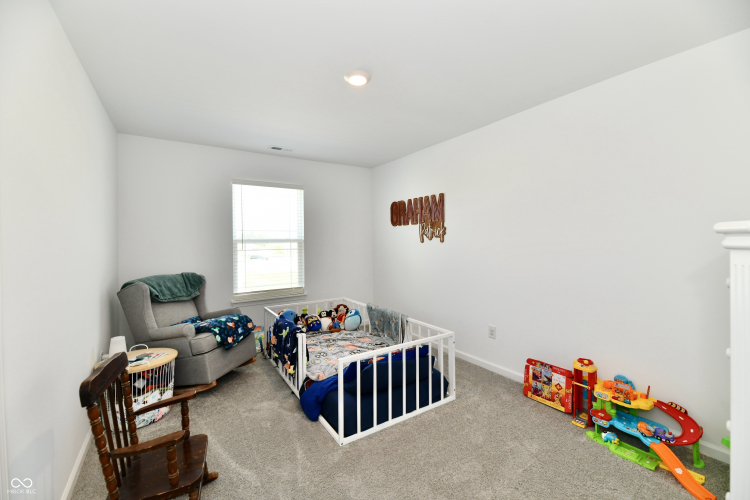 Listing Image 33