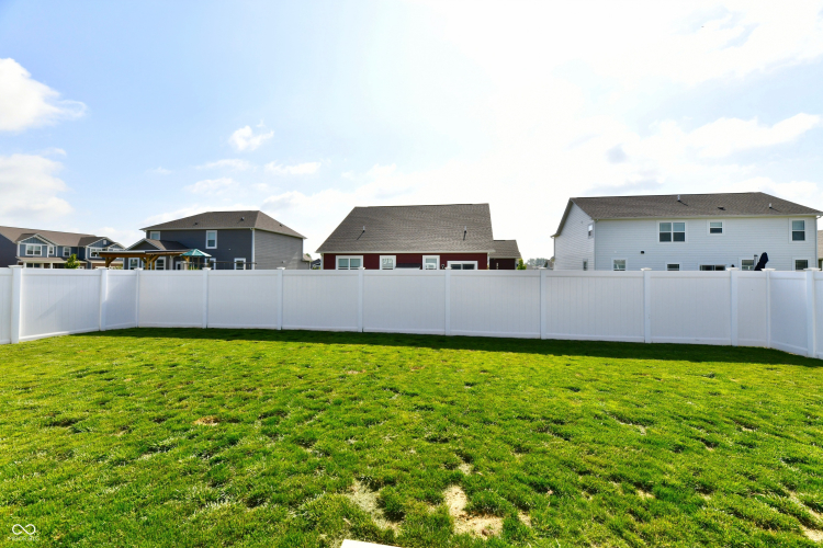 Listing Image 44