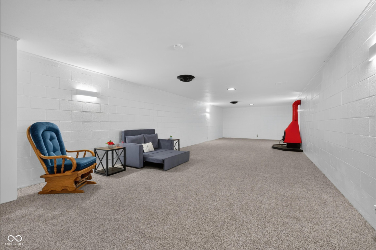 Listing Image 43