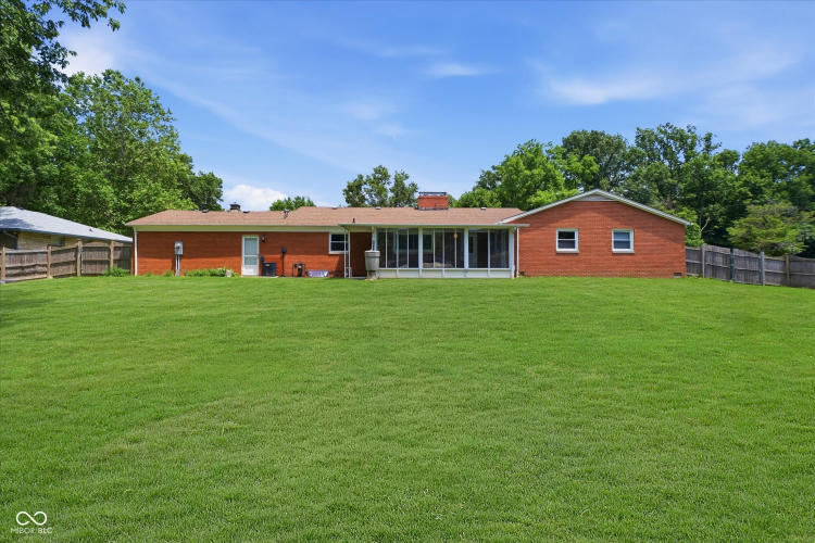 Listing Image 54
