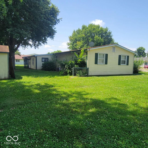 Listing Image 4