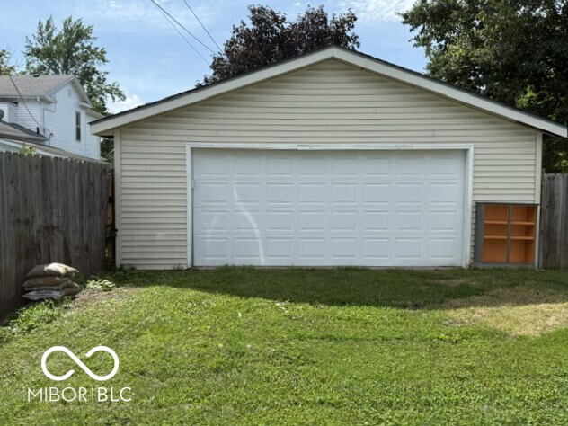 Listing Image 7