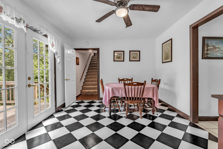 Listing Image 23