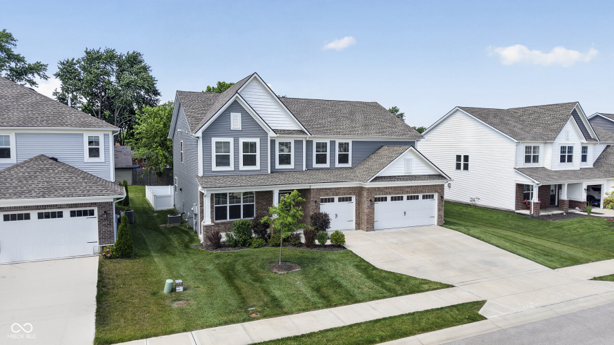 Listing Image 4
