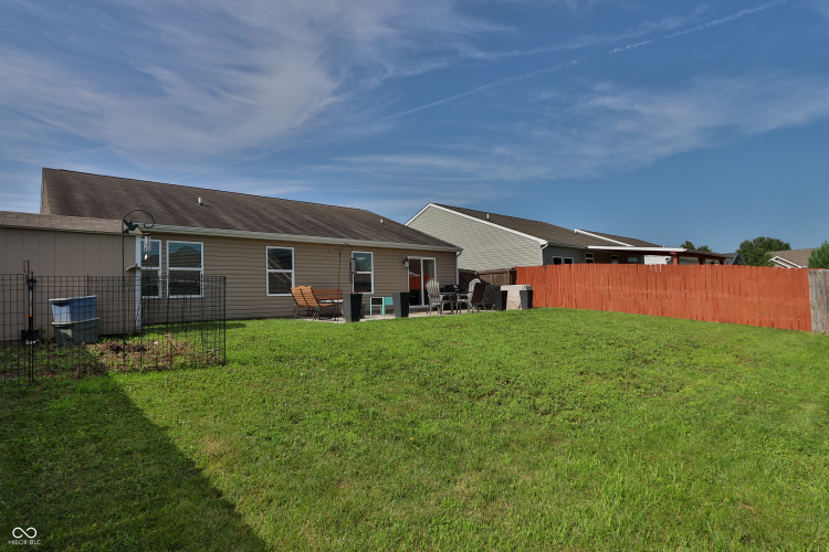 Listing Image 23