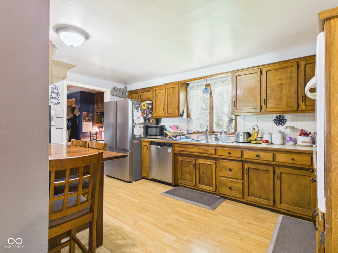 Listing Image 13