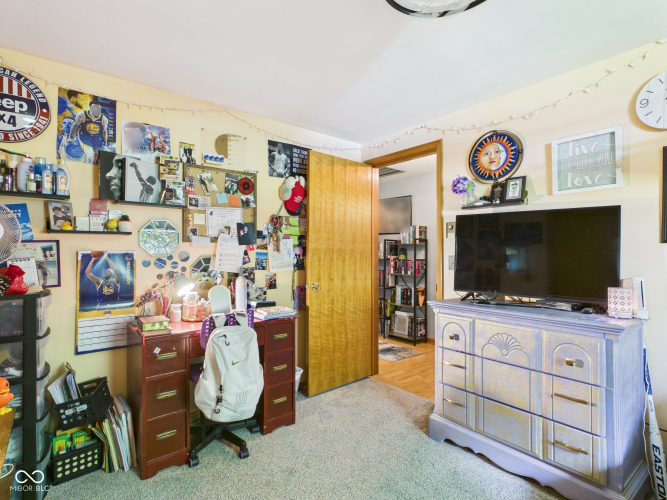 Listing Image 28