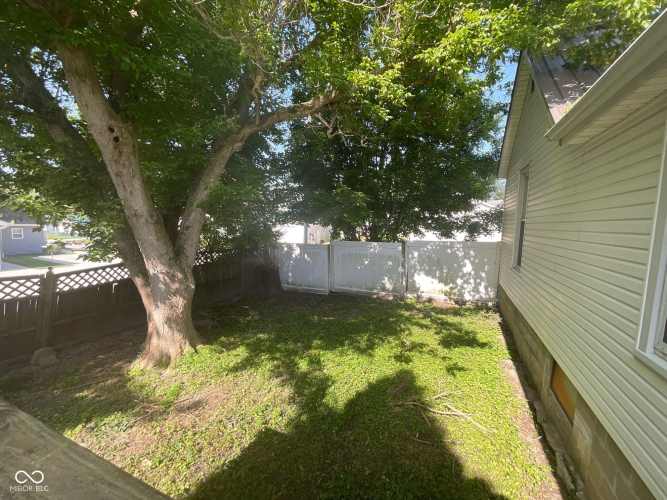 Listing Image 19