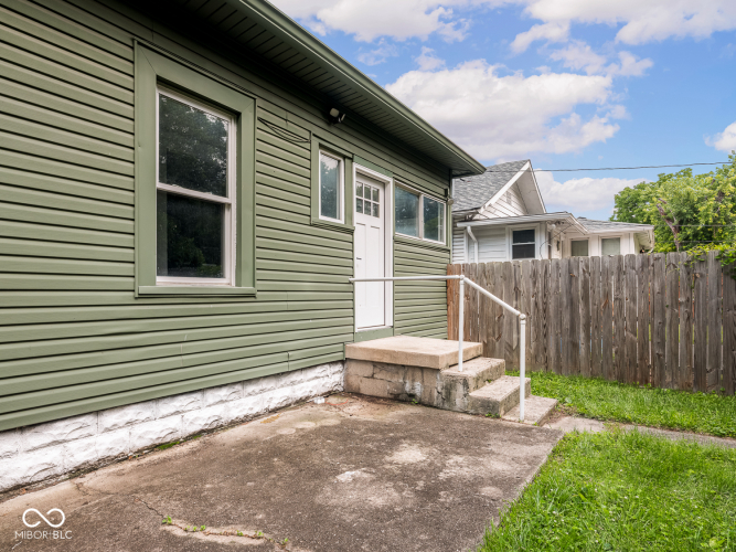 Listing Image 46