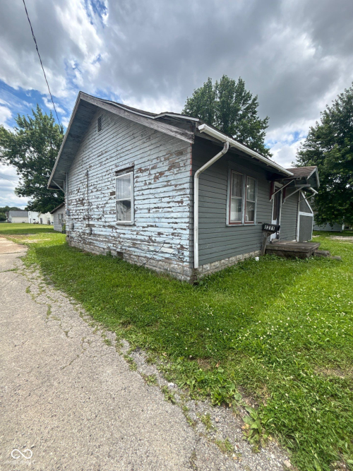 Listing Image 5