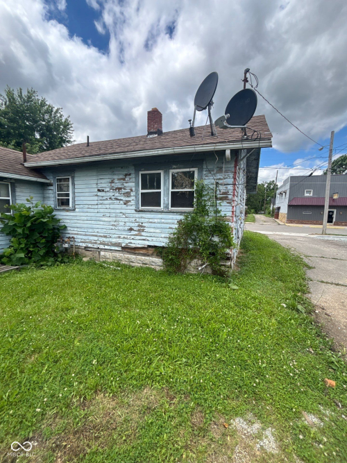 Listing Image 6