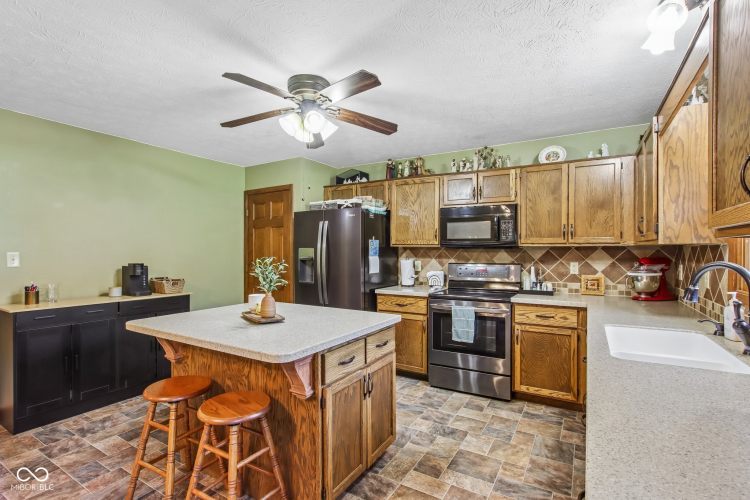 Listing Image 13