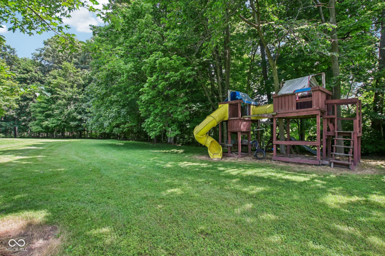 Listing Image 44