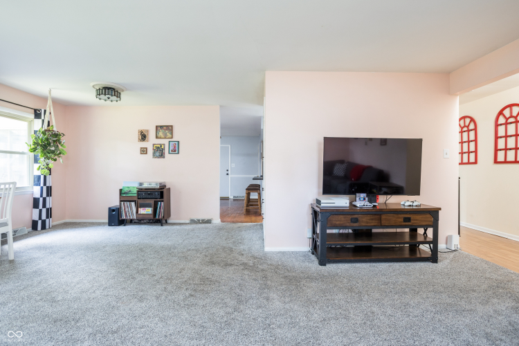 Listing Image 25