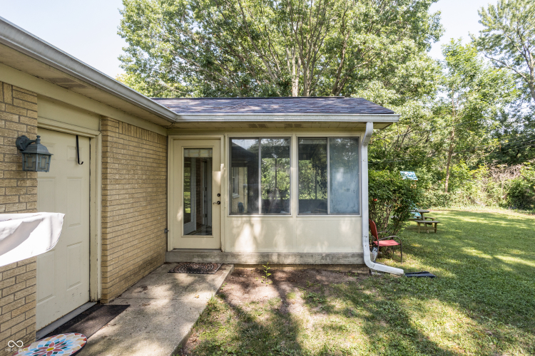 Listing Image 54