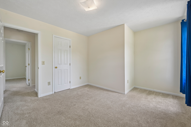 Listing Image 27