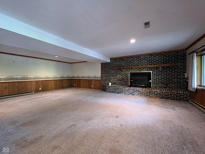 Listing Image 24