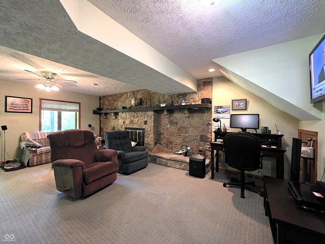 Listing Image 45