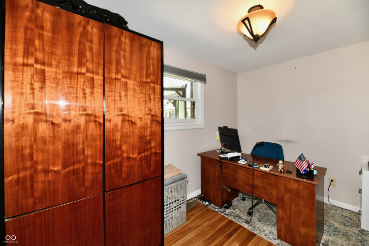 Listing Image 33