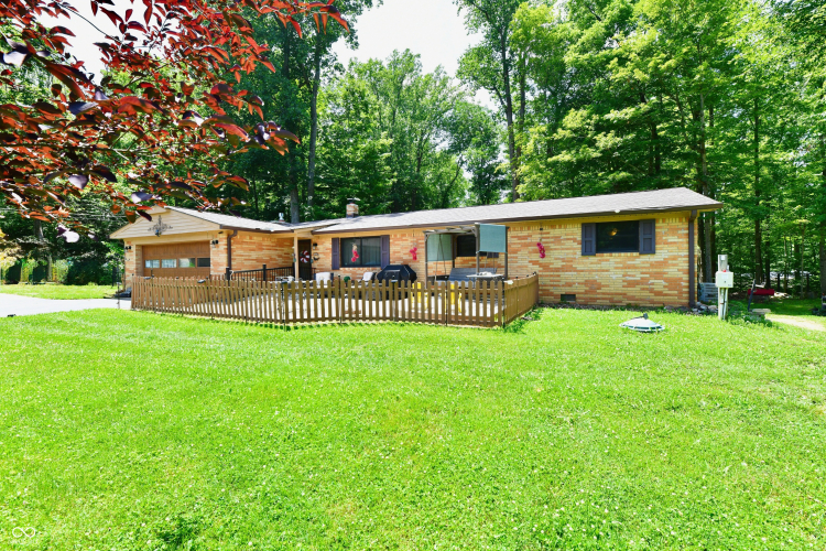 Listing Image 5